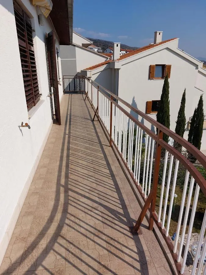 Apartment Nikola, Crikvenica 0*,  Croatia